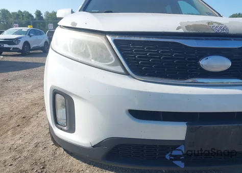 2015 Kia Sorento Lx V6 z USA, uszkodzony, nr VIN 5XYKTDA71FG553410